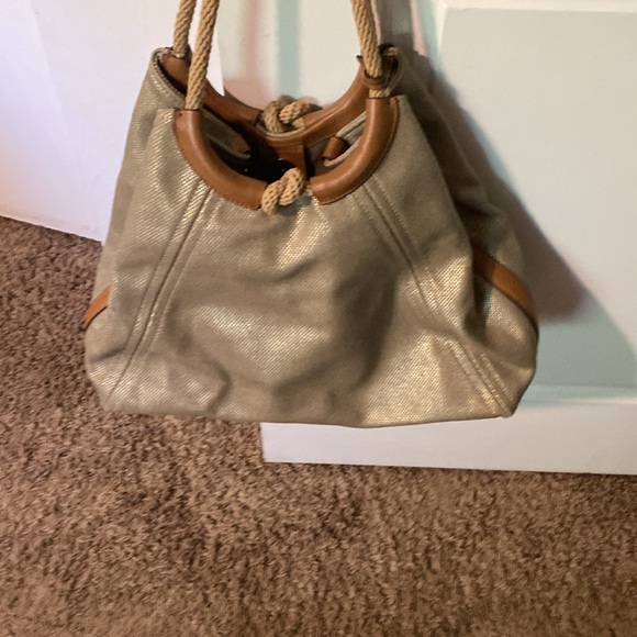 Looks like brand new condition Michael Kors sparkles with rope handles - Picture 2 of 4